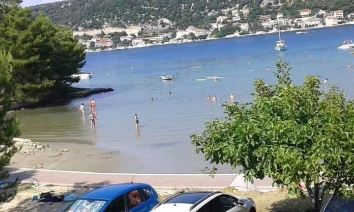Apartman Belisima Deluxe Supetarska Draga Exterior photo